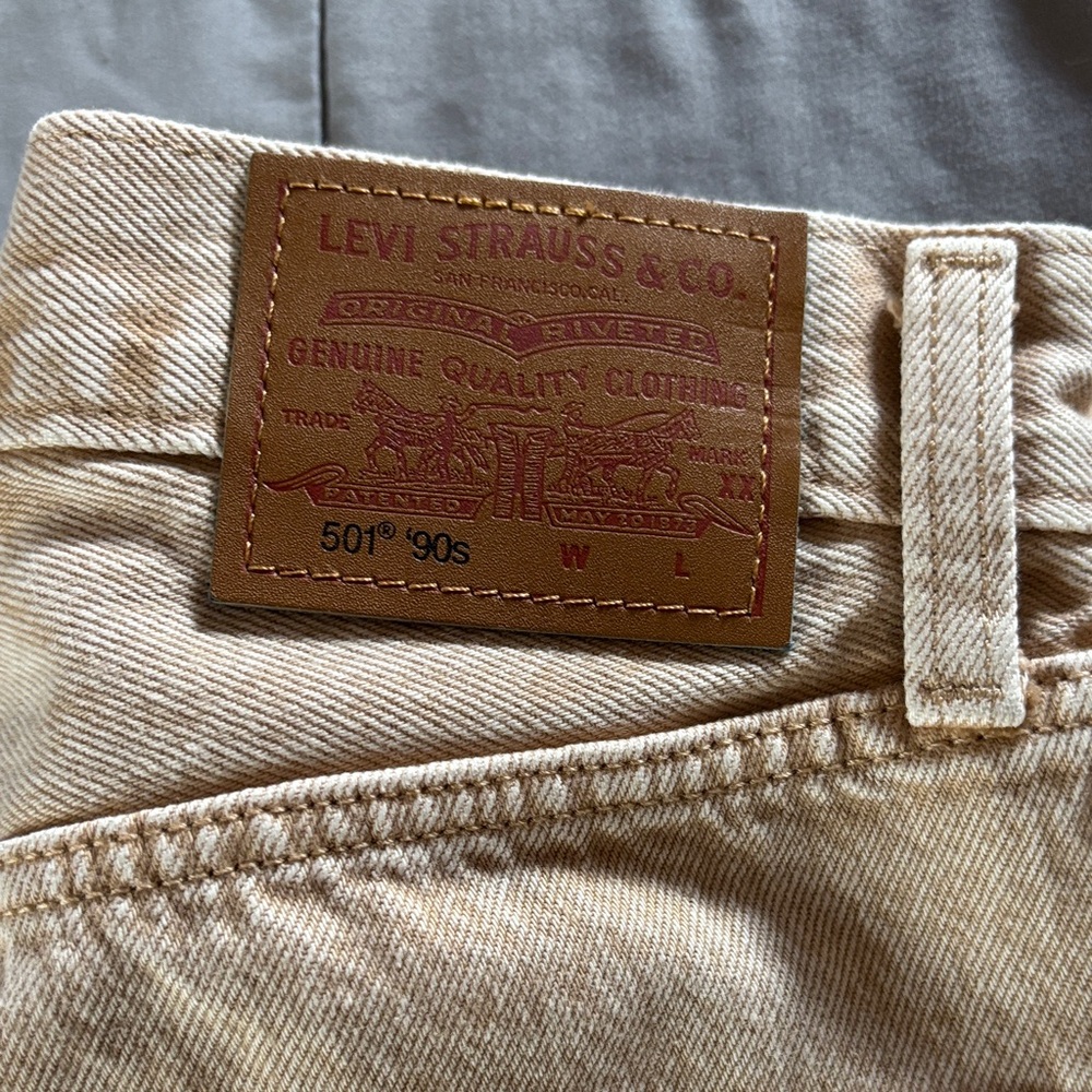 Levi's Jeans - Picture 2 of 11